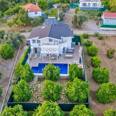 Yaniklar 4 Bedroom 8935 Villa Fethiye